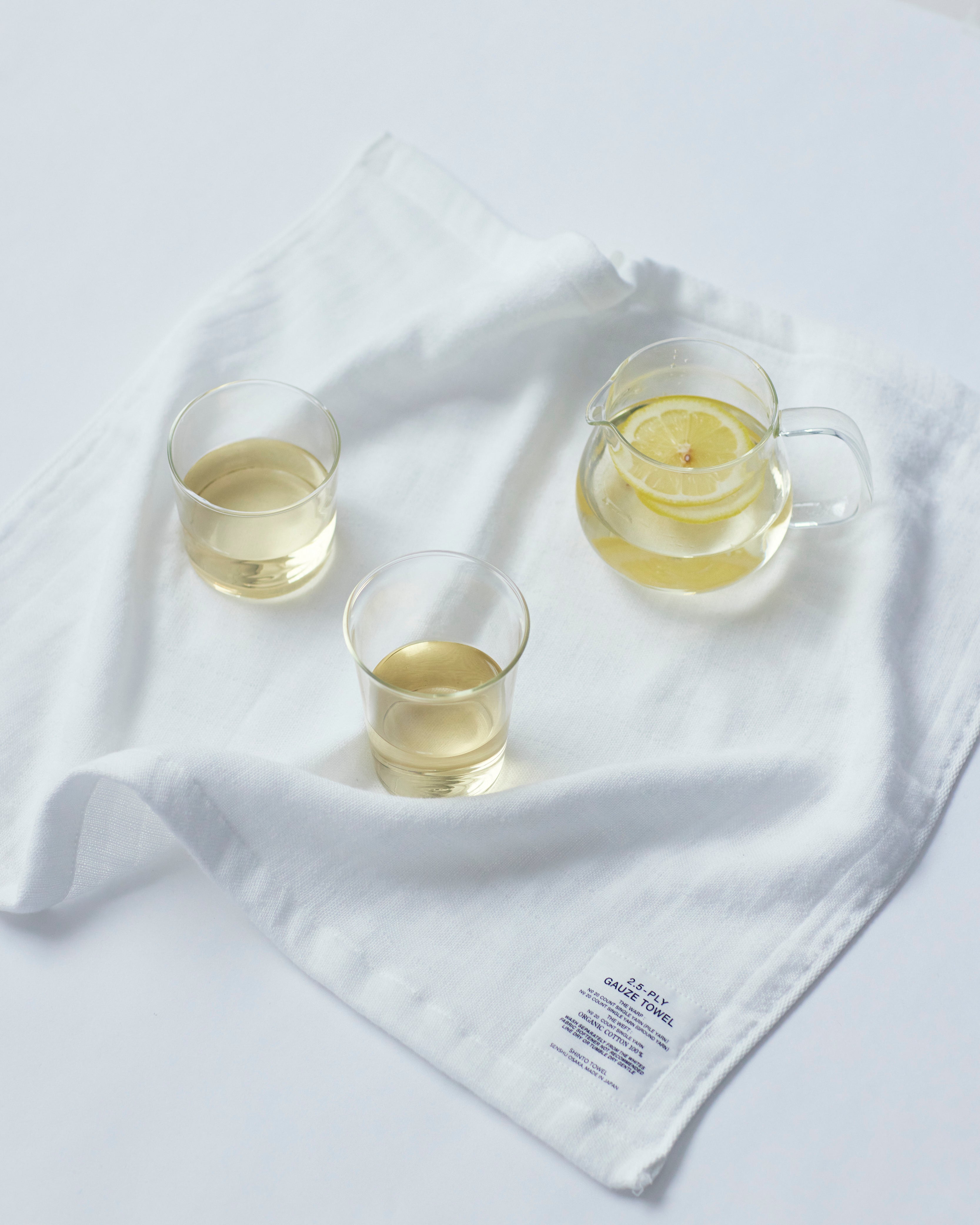 2.5-PLY GAUZE ティータオル|オーガニックコットン100%|速乾性に優れ、変則的に織ることによって独特の風合いと肌触りに仕上げた、軽やかなガーゼタオル|SHINTO TOWEL STORE