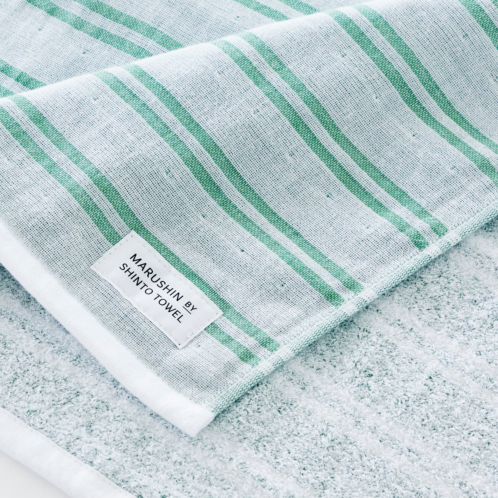 〈シマ-ダブル白地〉ハンドタオル2枚(フォレスト ⁄ シャドウ)箱入り