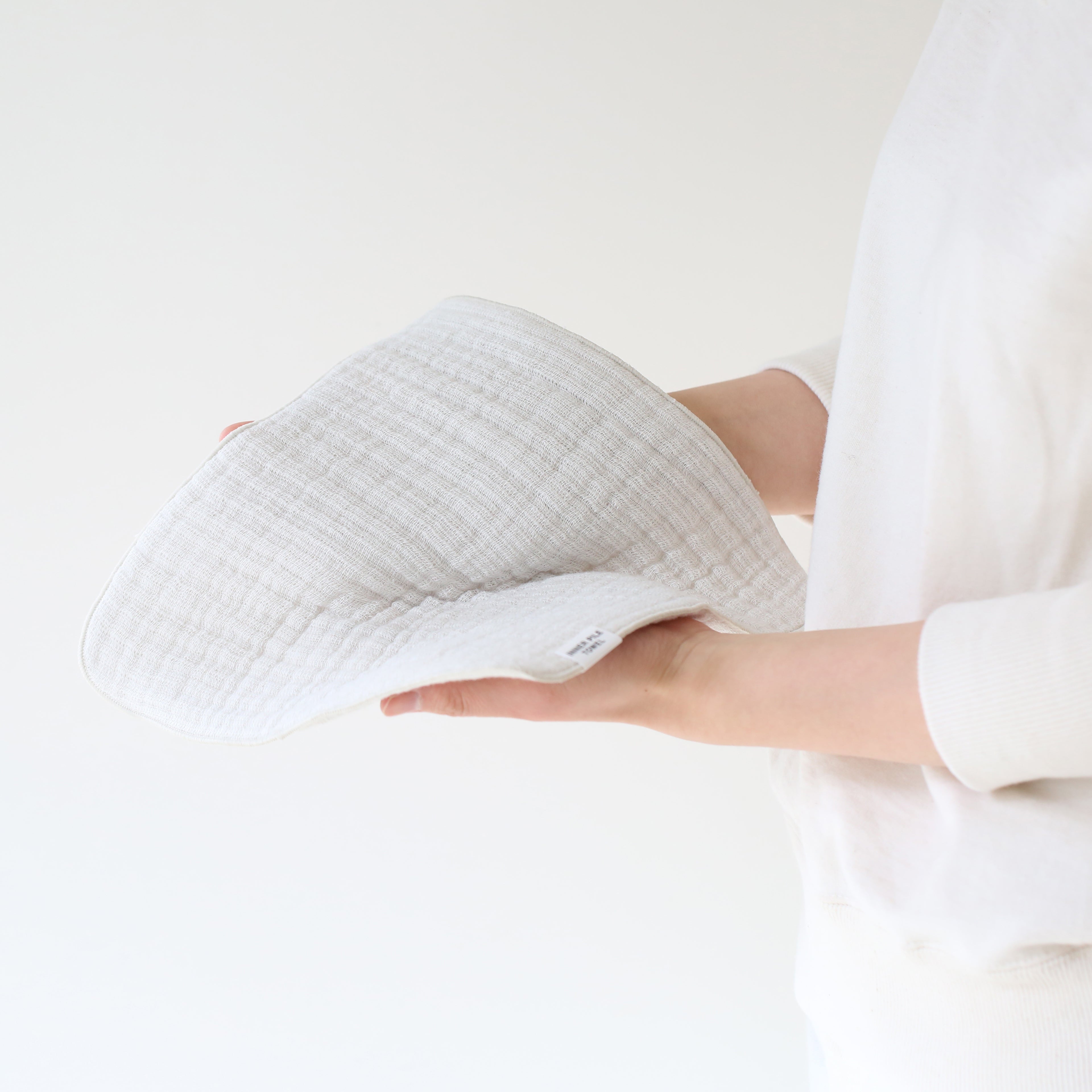 INNER PILE mini|オーガニックコットン100%|ボリュームがあるのに軽くて柔らかく、泉州タオルの伝統製法で引き出す高い吸水性を備えています|SHINTO TOWEL STORE