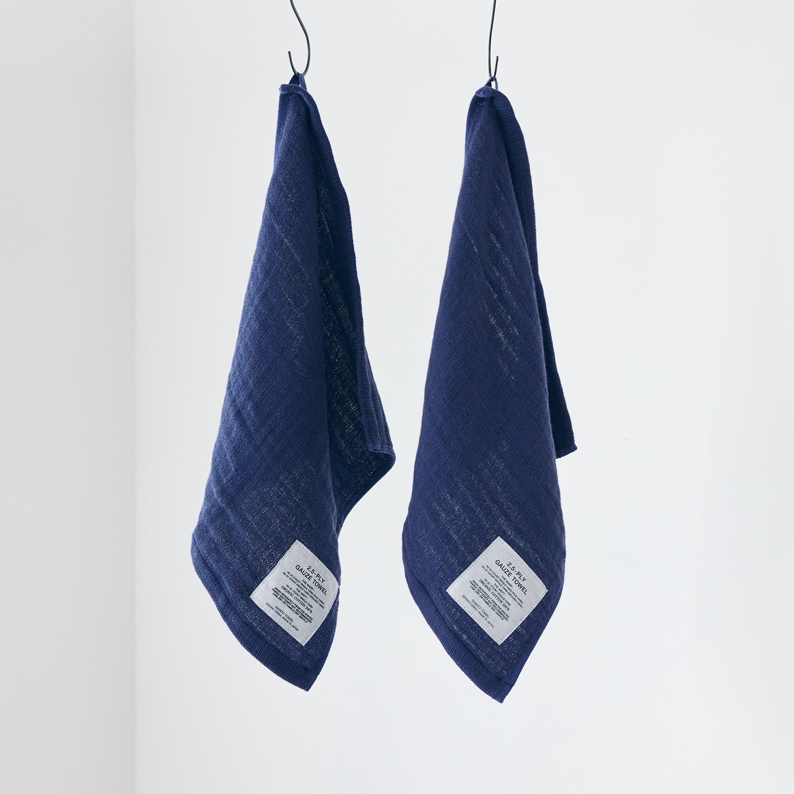 2.5-PLY GAUZE ハンディータオル｜オーガニックコットン100%｜速乾性に優れ、変則的に織ることによって独特の風合いと肌触りに仕上げた、軽やかなガーゼタオル｜SHINTO TOWEL