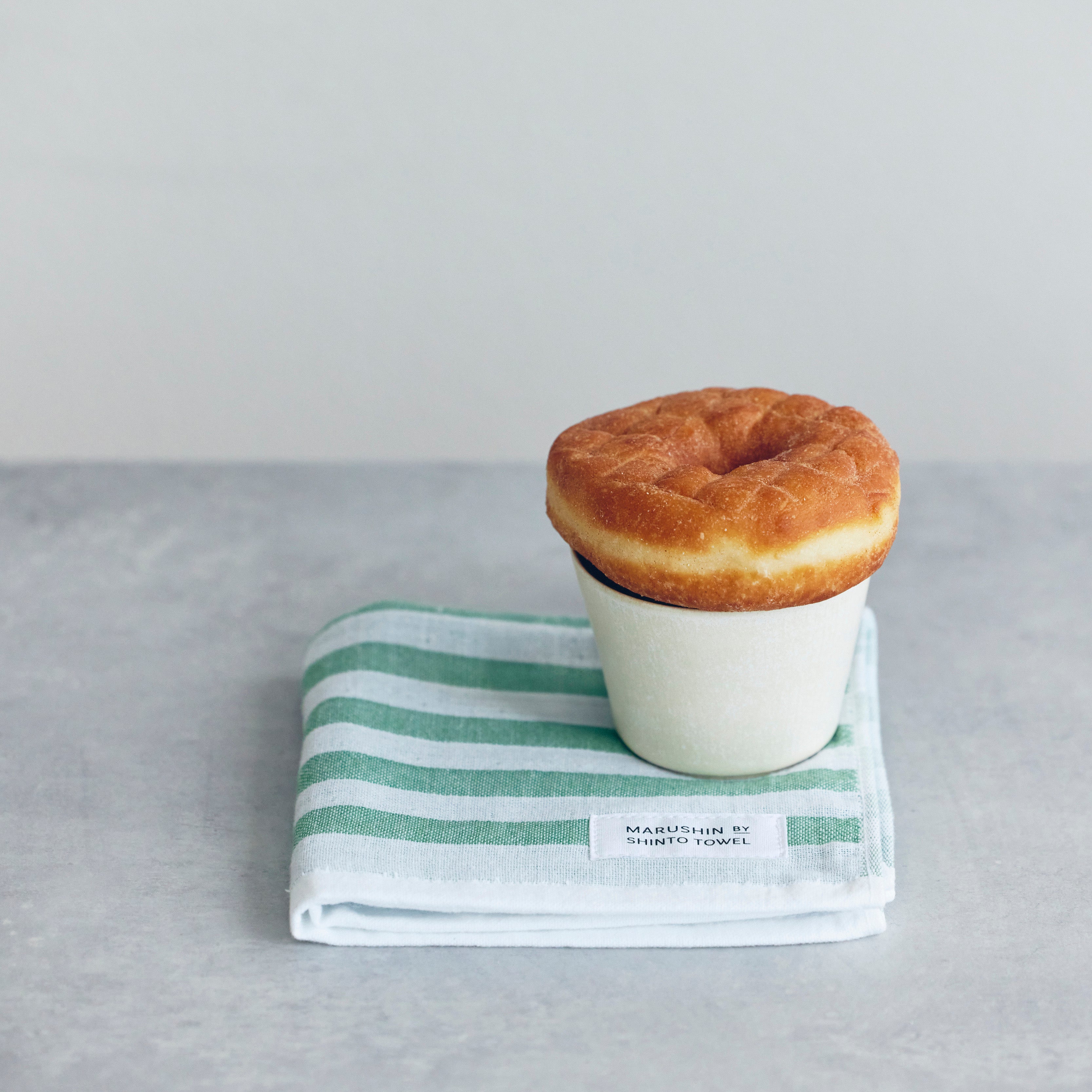 〈シマ-シングル〉ハンドタオル2枚（レッド ⁄ フォレスト）箱入り