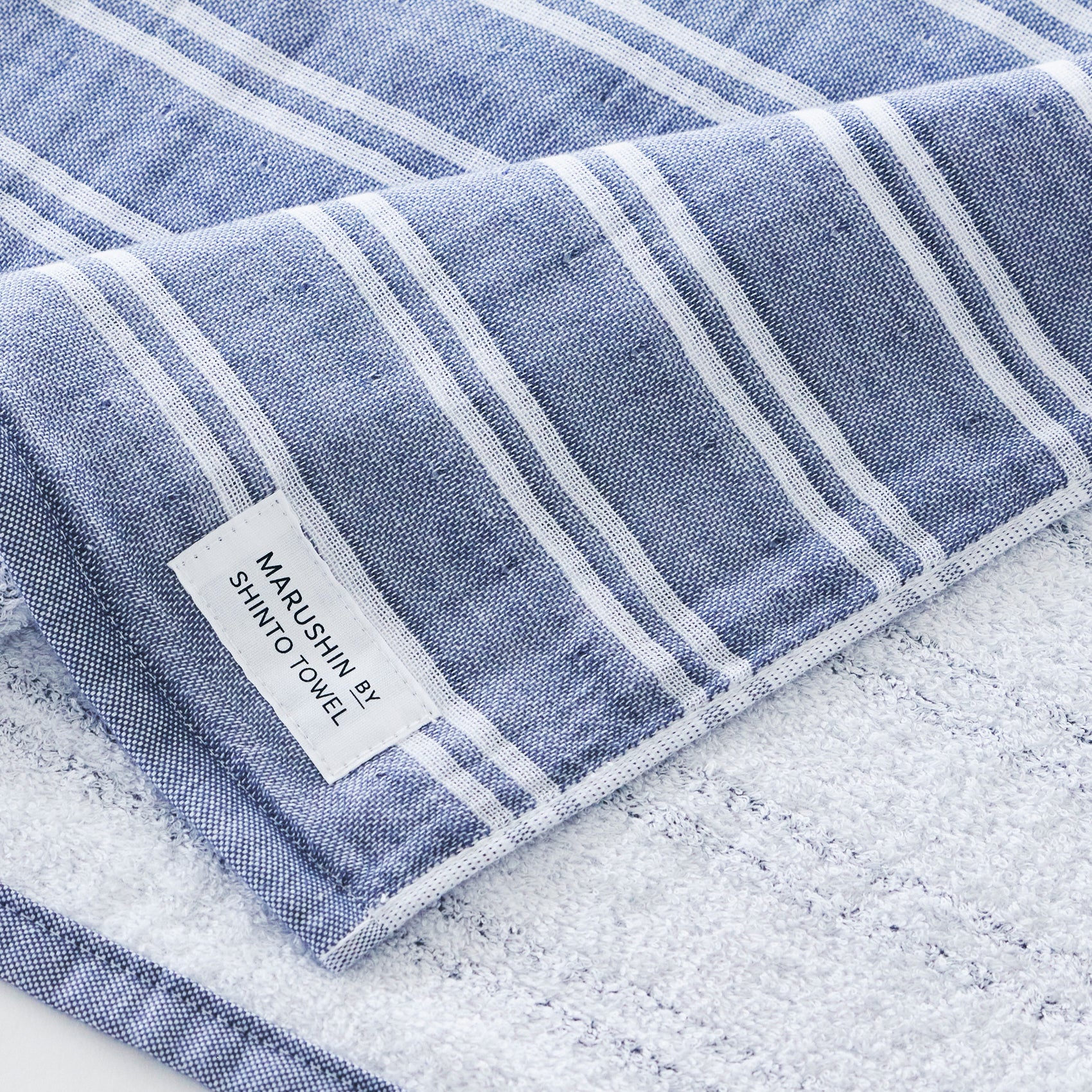 〈シマ-ダブル〉ハンドタオル2枚（シャドウ）箱入り