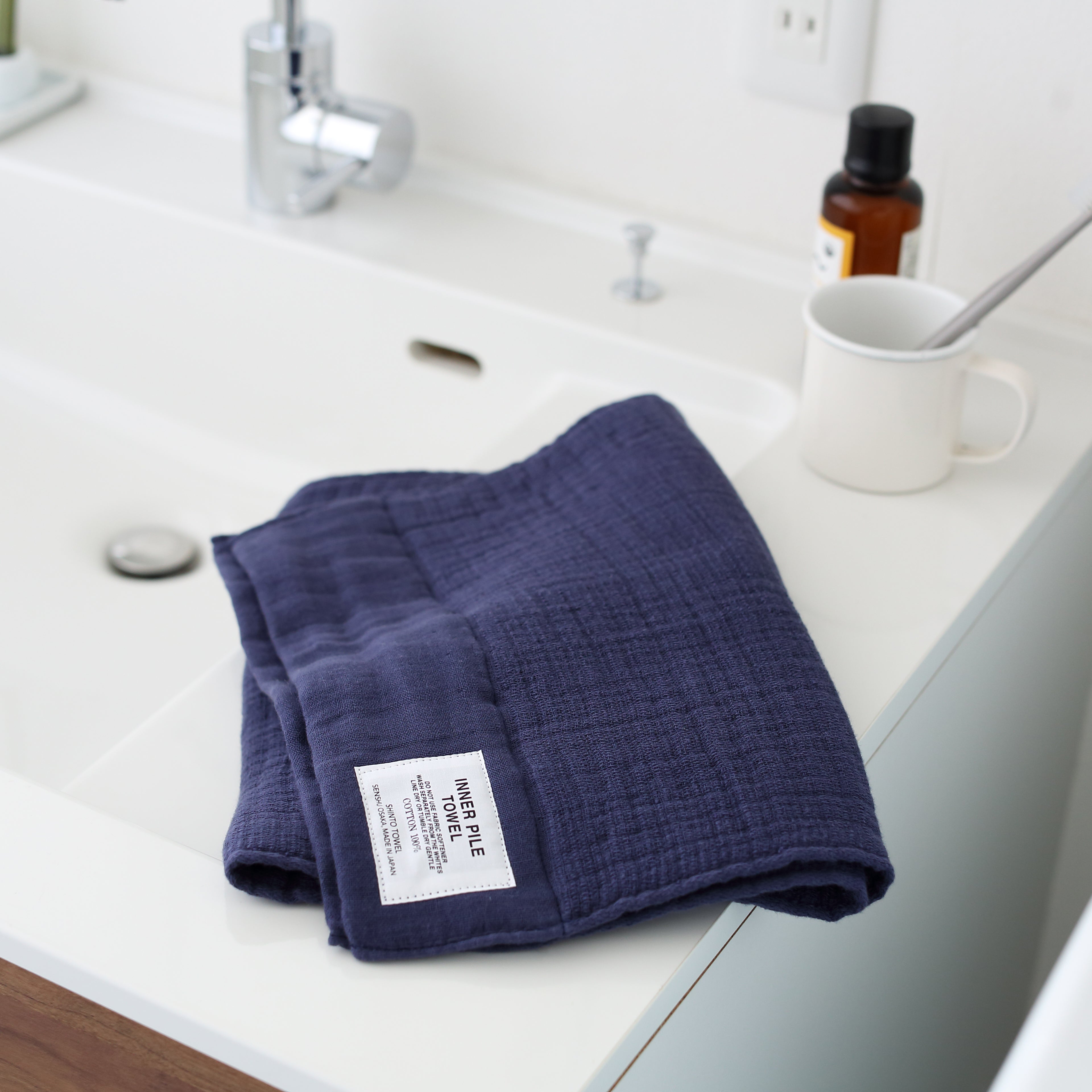 INNER PILE フェイスタオル｜オーガニックコットン100%｜ボリュームがあるのに軽くて柔らかく、泉州タオルの伝統製法で引き出す高い吸水性を備えています｜SHINTO TOWEL STORE